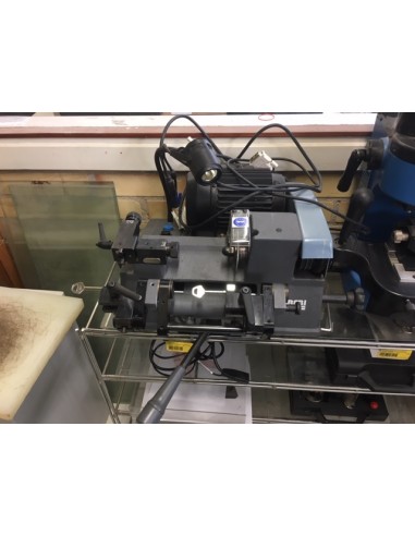 Begagnad Tillhållarmaskin ERREBI Delta Plus